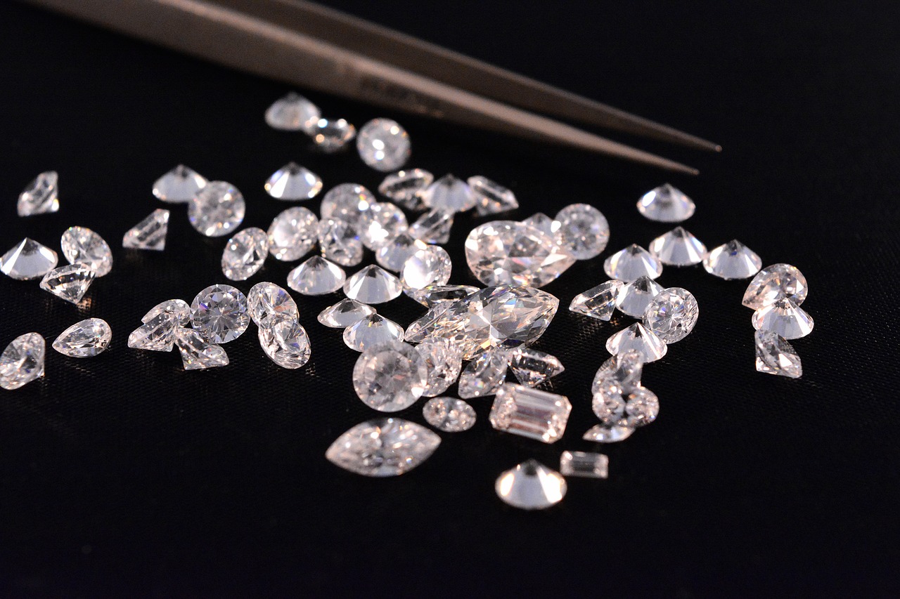 a set of diamonds in the context of lab created diamonds vs natural diamonds